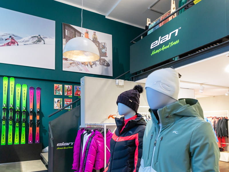 Verleihshop SPORT 2000 Hahnenkamm - Kjus und Elan Brand Store in Josef-Herold-Strasse 12, Kitzbühel