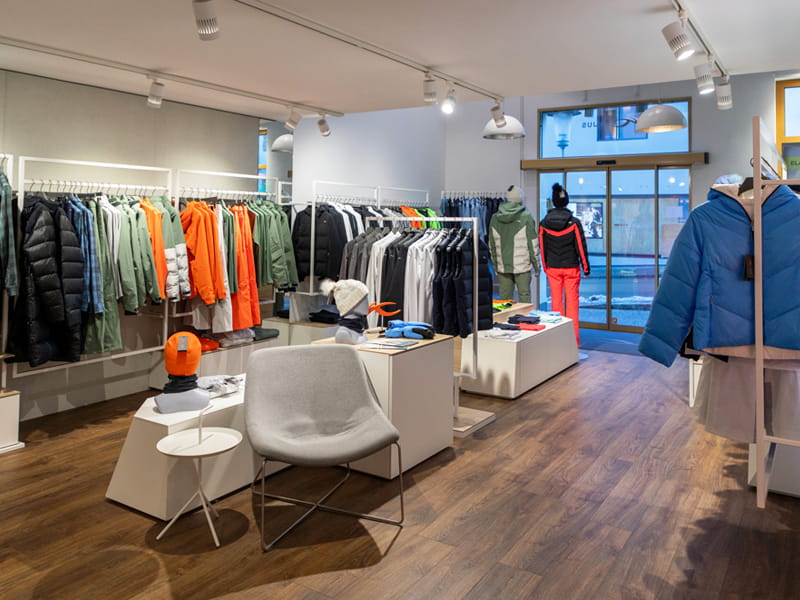 Verleihshop SPORT 2000 Hahnenkamm - Kjus und Elan Brand Store in Josef-Herold-Strasse 12, Kitzbühel