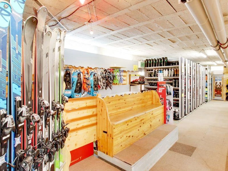 Verleihshop Ekosport-Rent Riquet Sport Aravet in Place de l'Aravet, Serre Chevalier Villeneuve