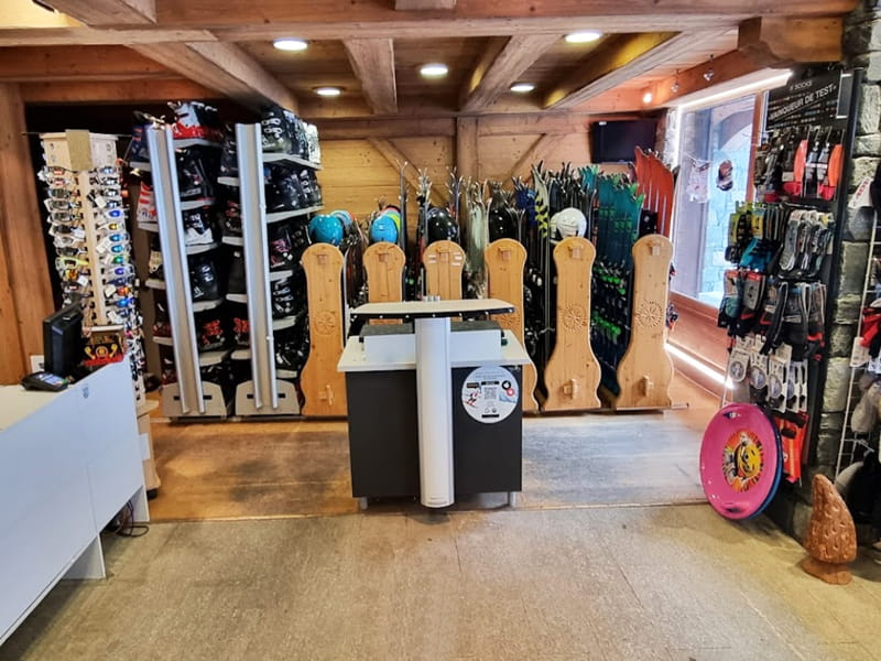 Verleihshop Bellevue Sports in Place du téléphérique de Bellevue, Les Houches