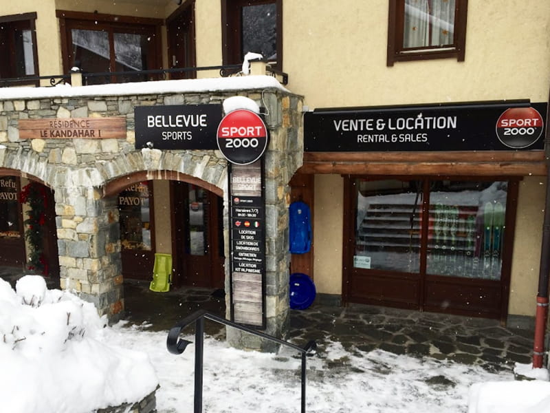 Verleihshop Bellevue Sports in Place du téléphérique de Bellevue, Les Houches