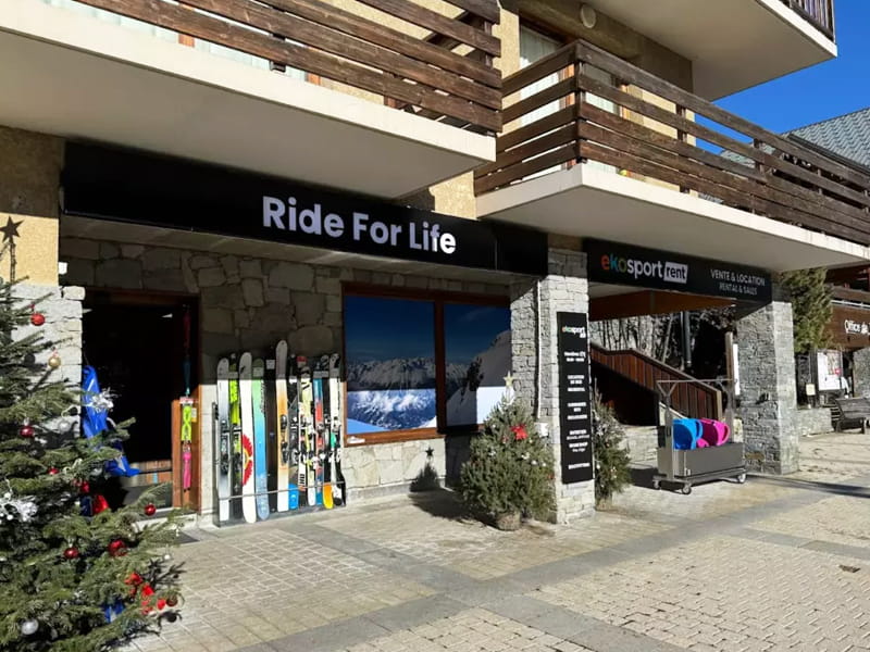 Verleihshop Ekosport-Rent Ride For Life in Place du Téléphérique, Vaujany