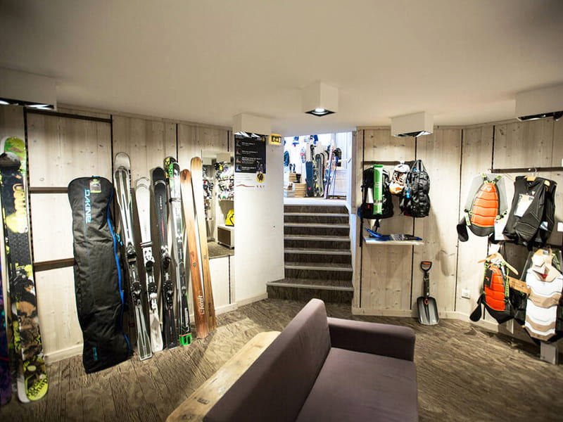 Verleihshop Ze Shop 2 in Place Joseph Paganon, Alpe d’Huez