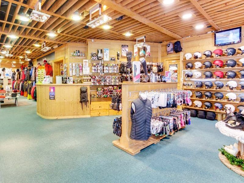 Verleihshop Ekosport-Rent Riquet Sport Chantemerle in Rue du Centre - Centre Commercial Le Serre d'Aigle, Serre Chevalier Chantemerle